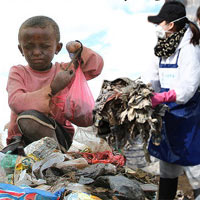 - Là ngôi sao vẫn đi nhặt rác