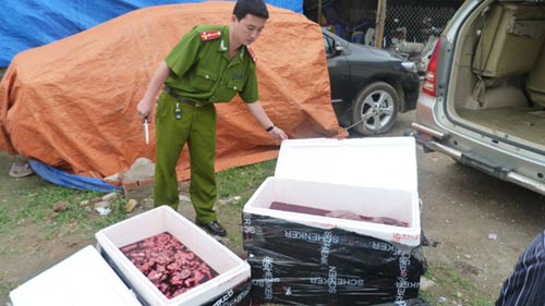 "Bó tay" với thực phẩm ngâm chất độc - 2