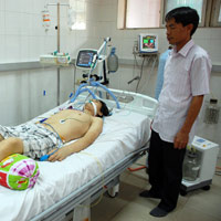 Sức khỏe đời sống - Bệnh nhân chắp tay van nài bác sỹ