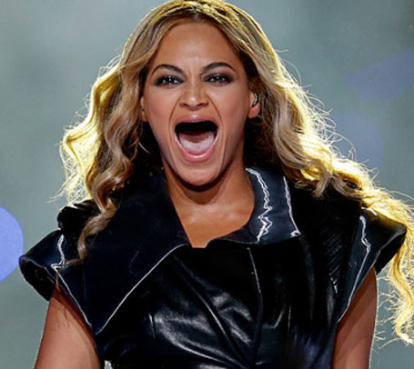 Hết hồn khi sao bị ''rụng răng''! - 9