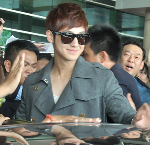 Kim Bum bắt tay fan Việt - 18