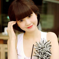 Thời trang - Để tóc mái ngây thơ như Ngọc Trinh