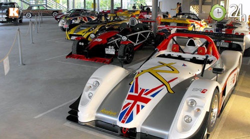 'Hoa mắt' dàn siêu xe của đại gia Thái Lan - 11