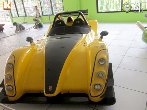 'Hoa mắt' dàn siêu xe của đại gia Thái Lan - 2