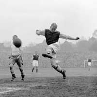 Bóng đá - Bóng đá &amp; những cuộc chiến (Kỳ 2)