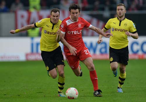 Dusseldorf–Dortmund: Bàn đạp tới Bernabeu - 1