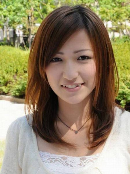 Phụ nữ Nhật phát “rồ” với mốt răng khểnh - 1