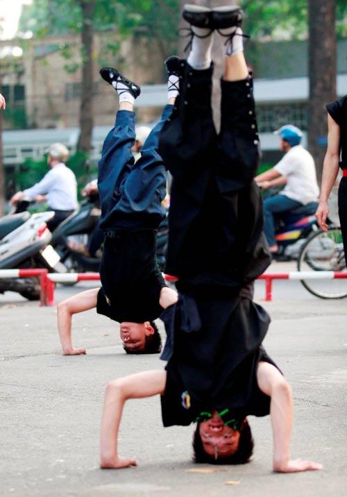 Hình ảnh "lạ" trong công viên ở TPHCM - 7