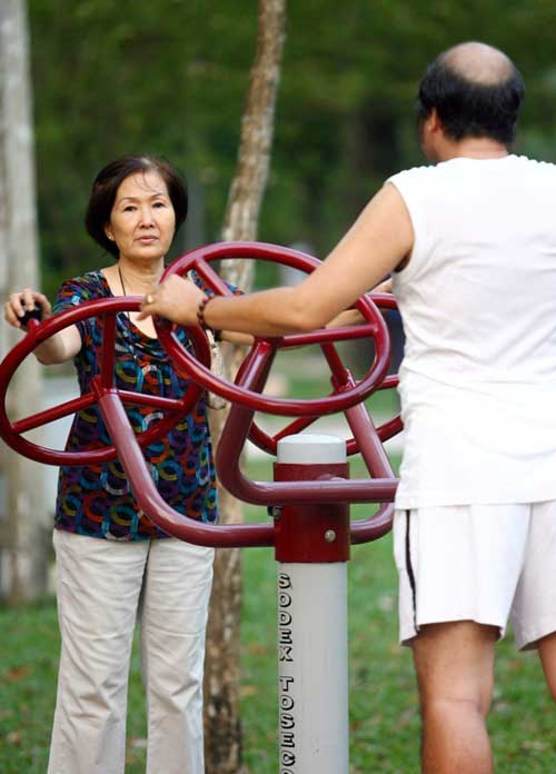 Hình ảnh "lạ" trong công viên ở TPHCM - 4