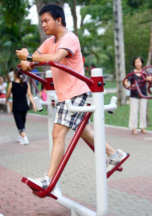 Hình ảnh "lạ" trong công viên ở TPHCM - 5