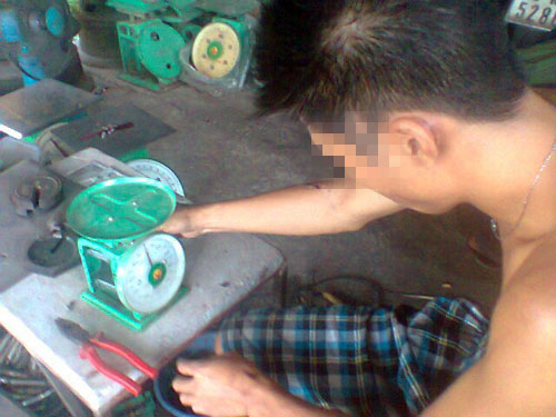 Bóc trần thủ đoạn “hô biến” cân "điêu" - 2