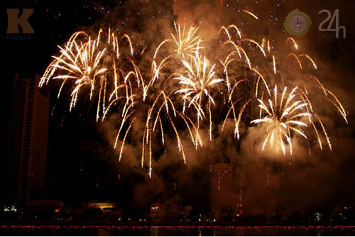 Mỹ vô địch cuộc thi trình diễn pháo hoa 2013 - 10