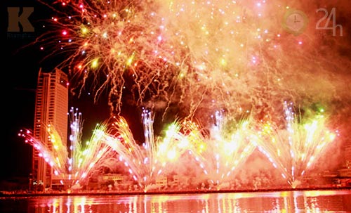 Mỹ vô địch cuộc thi trình diễn pháo hoa 2013 - 8