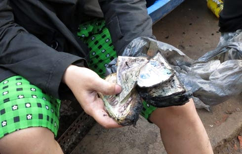 Cháy lớn, thiêu rụi gần 50 ngôi nhà - 7