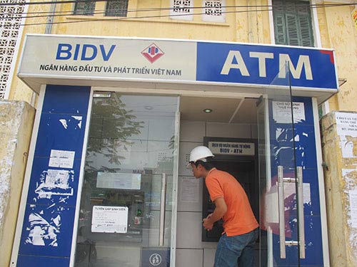 Nghỉ lễ, ATM lại dở chứng - 1
