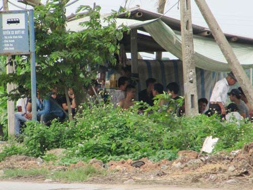 Xô xát ở Tiên Lãng: Tạm giữ 3 đối tượng "xã hội đen" - 1