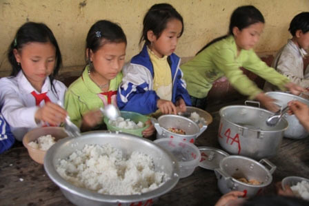 Đừng nghĩ khó-khổ-buồn là "đặc sản" GD vùng cao - 1