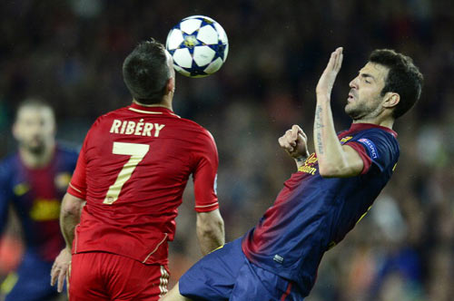 Fabregas bị chê yếu đuối, lười biếng - 4