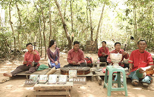 Lý Nhã Kỳ đẹp tựa thiếu nữ Campuchia - 10