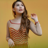 Ngôi sao điện ảnh - Quỳnh Thư gợi cảm đằm thắm