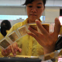 Tài chính - Bất động sản - NHNN bán được 25.700 lượng vàng