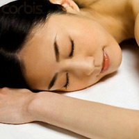 Sức khỏe đời sống - Lợi ích bất ngờ khi phụ nữ ngủ "nuy"