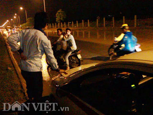 Hà Nội mênh mông nước sau cơn mưa lớn - 3