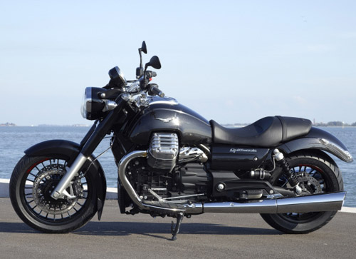 Moto Guzzi California 1400 đậm chất “mày râu” - 3