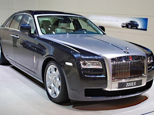 Sau Phantom, Rolls-Royce cách tân mẫu xe Ghost - 1