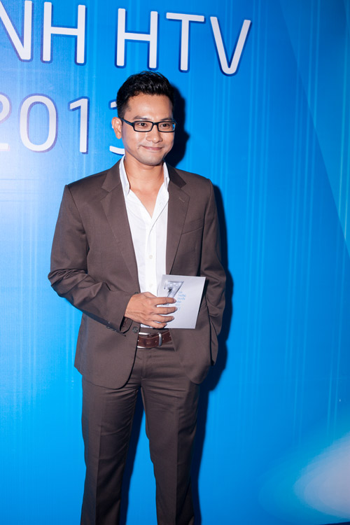 Nghẹt thở ngắm người đẹp tại HTV Awards - 13