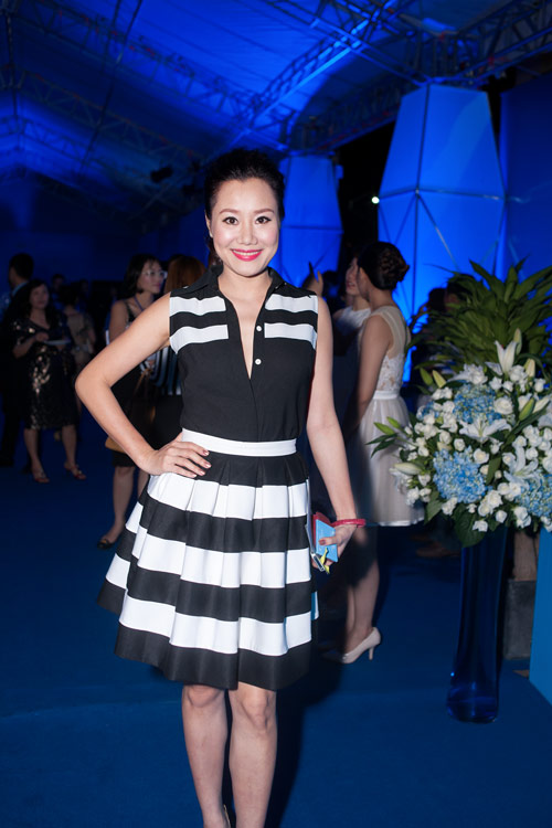 Nghẹt thở ngắm người đẹp tại HTV Awards - 14