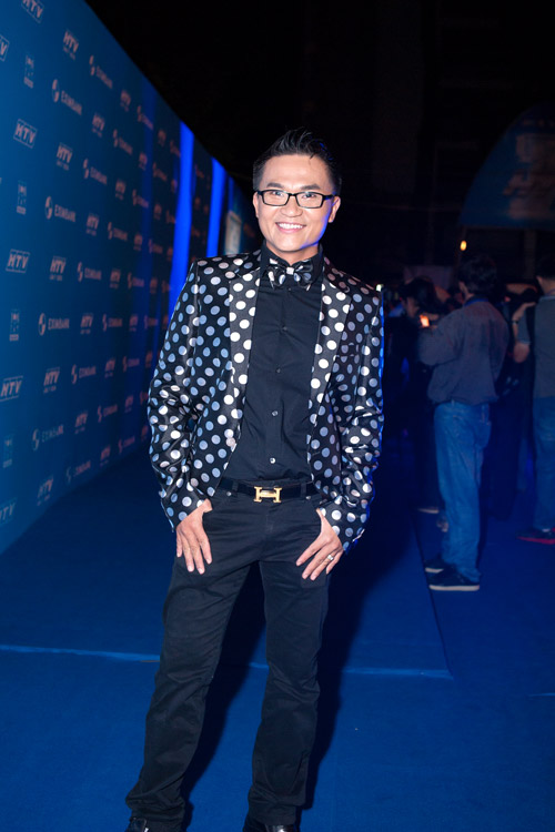 Nghẹt thở ngắm người đẹp tại HTV Awards - 12