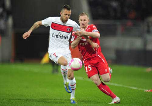 PSG - Valenciennes: Chờ đăng quang - 1