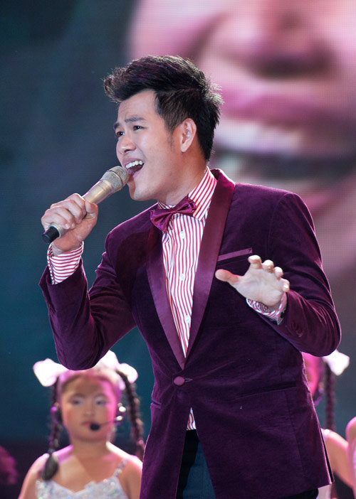 Hà Hồ nhảy sung khoe chân nuột - 8