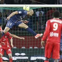 Bóng đá - PSG – Valenciennes: Hú vía