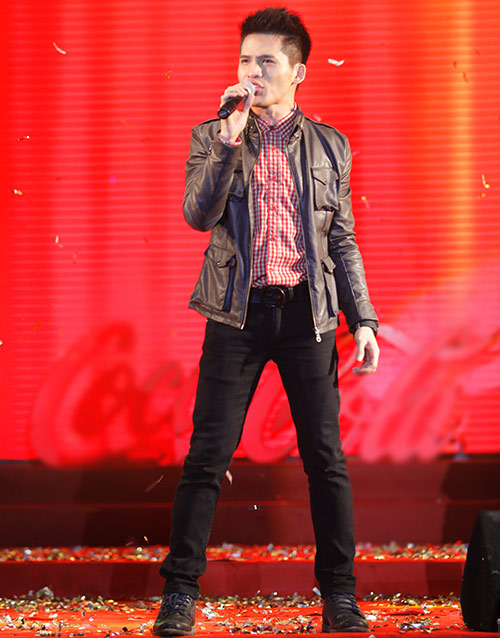 Tuấn Hưng toát mồ hôi vì 6.500 fan - 11