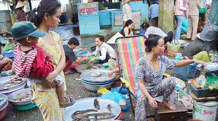 Dân mắc lừa với thực phẩm sạch tự phong - 1