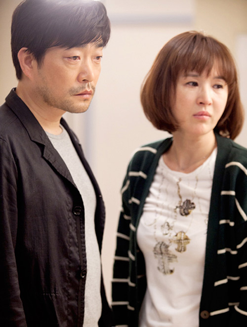 Kẻ truy đuổi: Chạm đáy lòng bởi tình phụ tử - 2