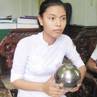 Giáo dục - du học - Học sinh phát minh quả cầu chữa cháy