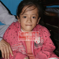 Phi thường - kỳ quặc - 4 tuổi đã "xuất khẩu thành thơ"