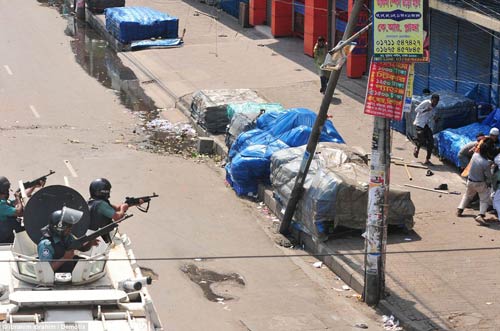 Bangladesh: Bạo lực đẫm máu, 37 người chết - 9