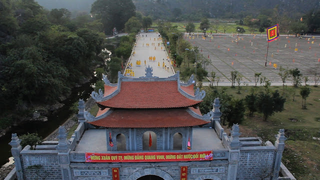 Sao Hàn đẹp lung linh tại Việt Nam - 8