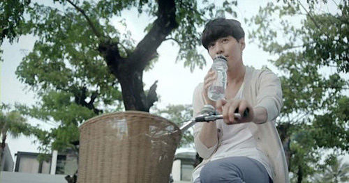 Sao Hàn đẹp lung linh tại Việt Nam - 14