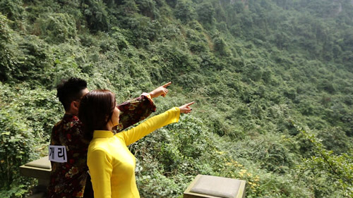 Sao Hàn đẹp lung linh tại Việt Nam - 12