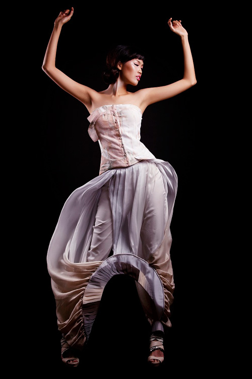 Lan Khuê lại "ẵm" giải thưởng quốc tế - 3