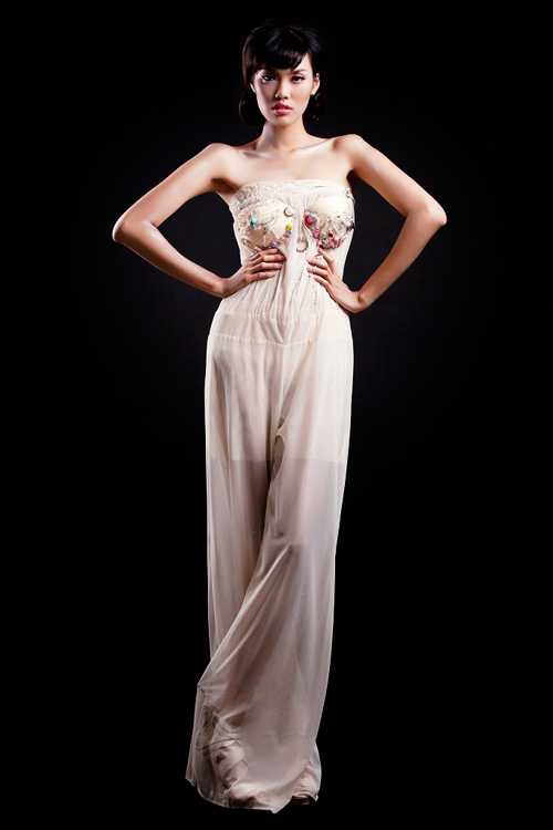 Lan Khuê lại "ẵm" giải thưởng quốc tế - 9