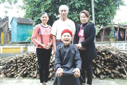 HN: Ông lão 90 tuổi mọc lại cả hàm răng - 3