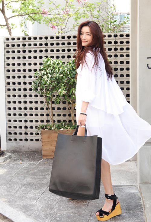 Mốt túi overzise trở lại hè này - 2