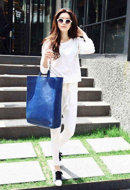 Mốt túi overzise trở lại hè này - 4