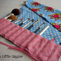 Bí quyết mặc đẹp - Tự làm túi đựng đồ trang điểm xinh yêu